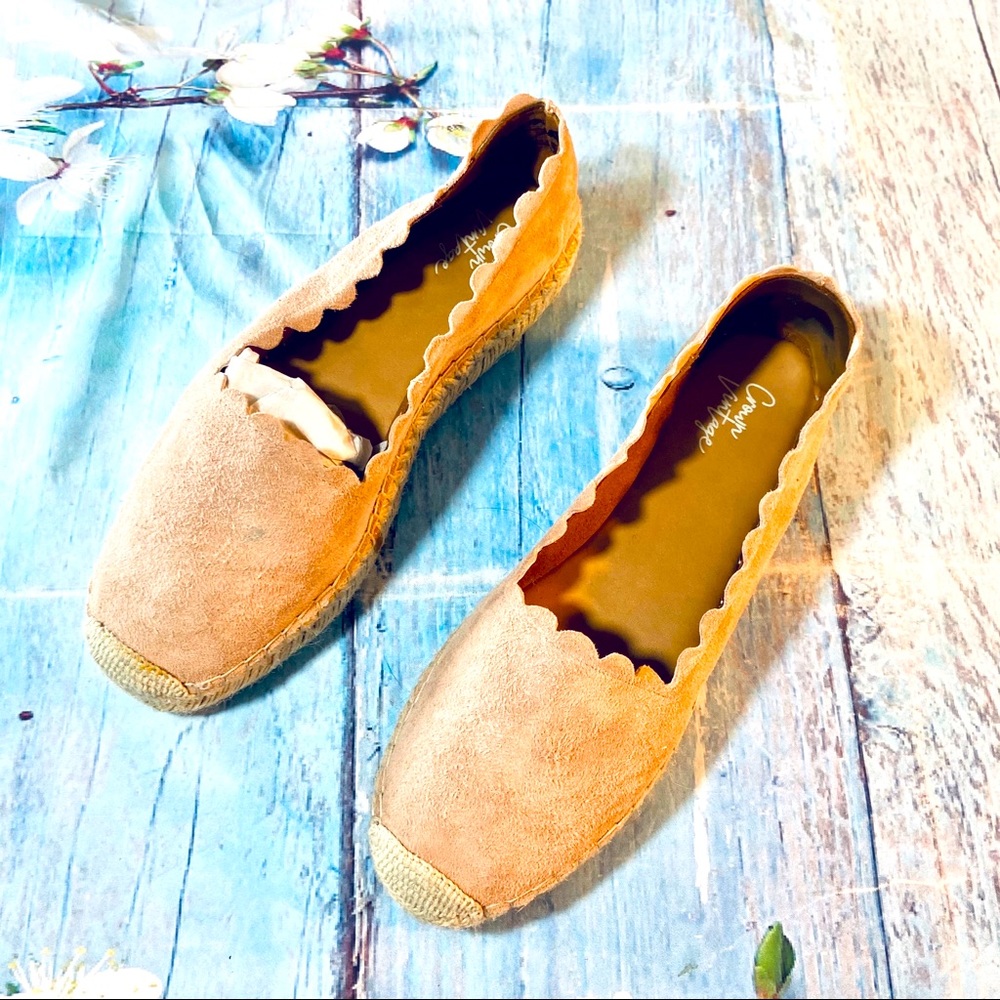 Crown vintage nude suede espadrilles sz8.5